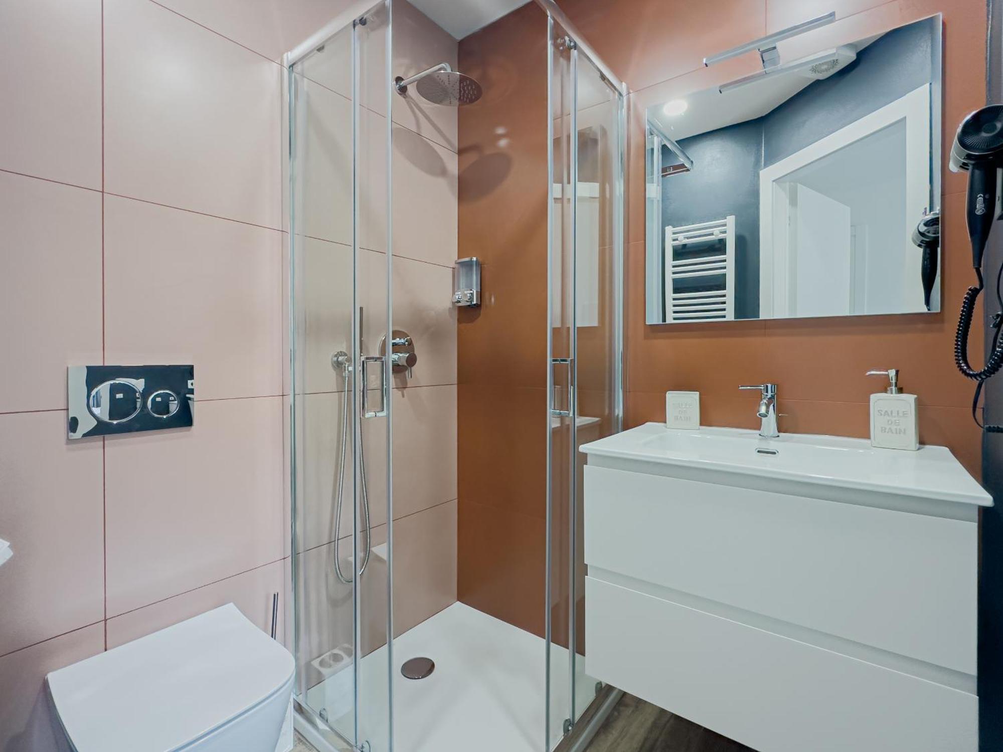 Realkasa Galliera Home & Suites Болоня Екстериор снимка