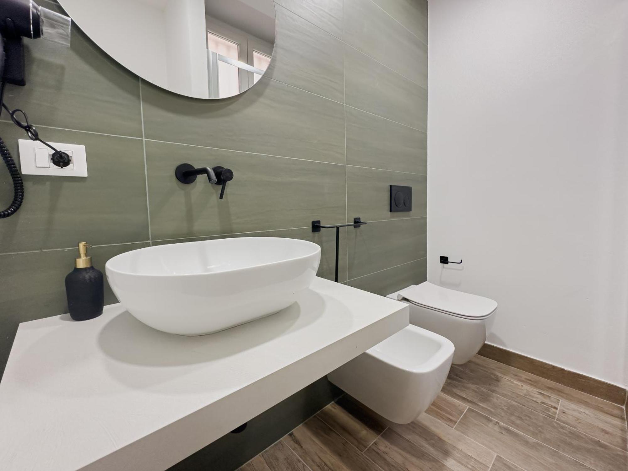 Realkasa Galliera Home & Suites Болоня Екстериор снимка